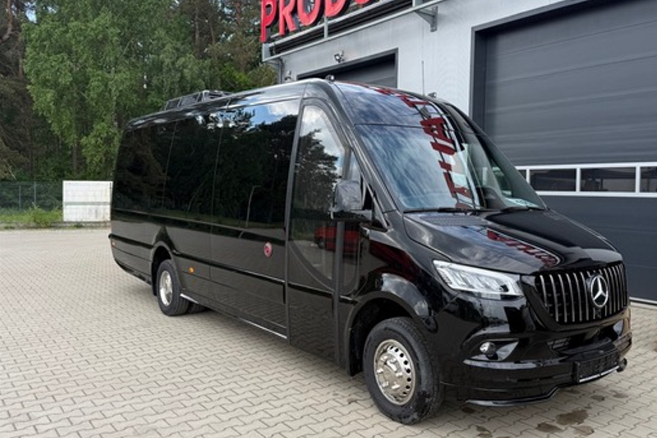 Mercedes-Benz Sprinter, 140 kW, diesel, automatic, rear-wheel drive
