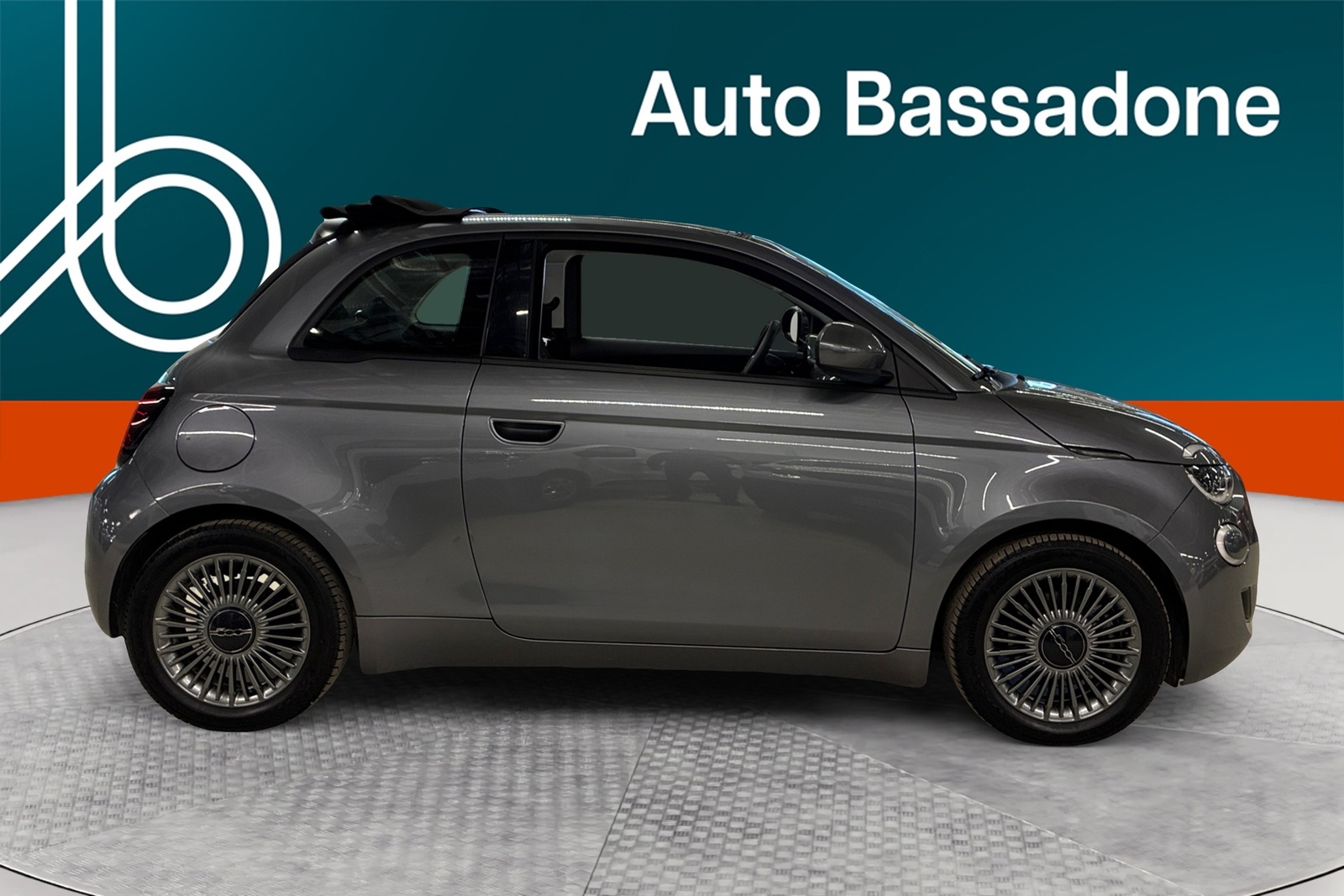 Fiat 500e 2022, photo 5/39
