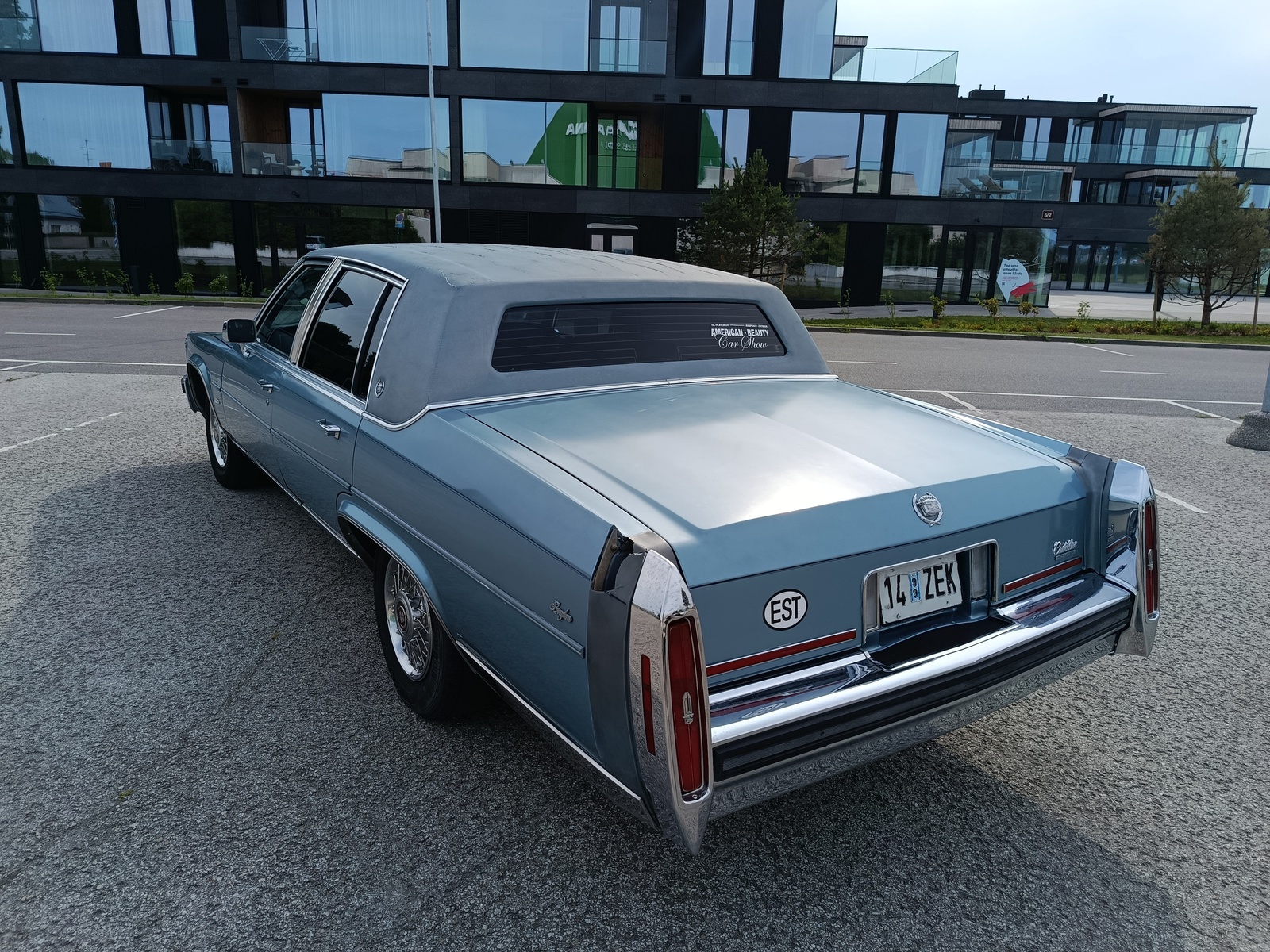 Cadillac Brougham 1986, kuva 5/11