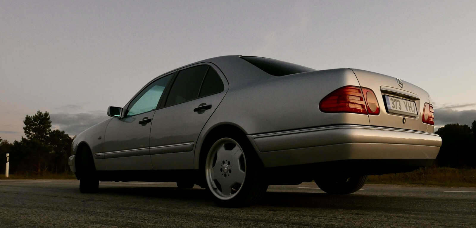 Mercedes-Benz E 320 1996, kuva 7/10