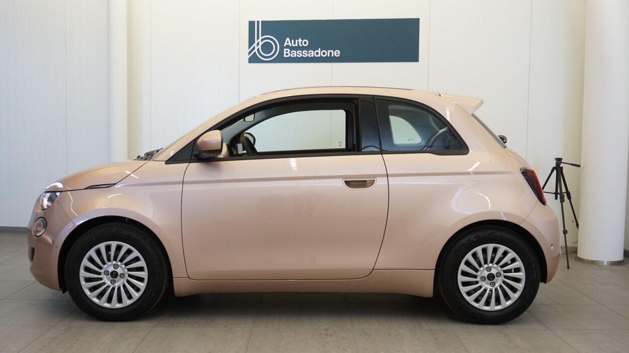Fiat 500 2024, kuva 3/10