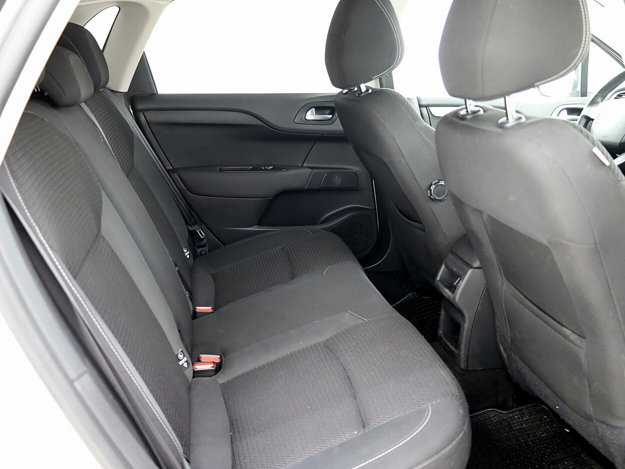 Citroën C4 2015, kuva 7/7