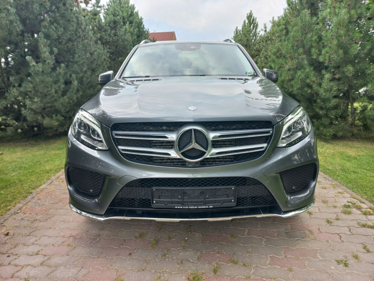 Mercedes-Benz GLE 350 2017, photo 2/10