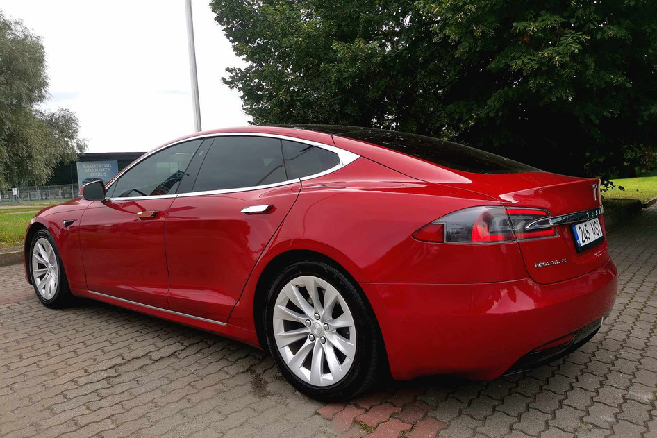 Tesla Model S, 2017, 386 kW, электричество, автомат, полный привод