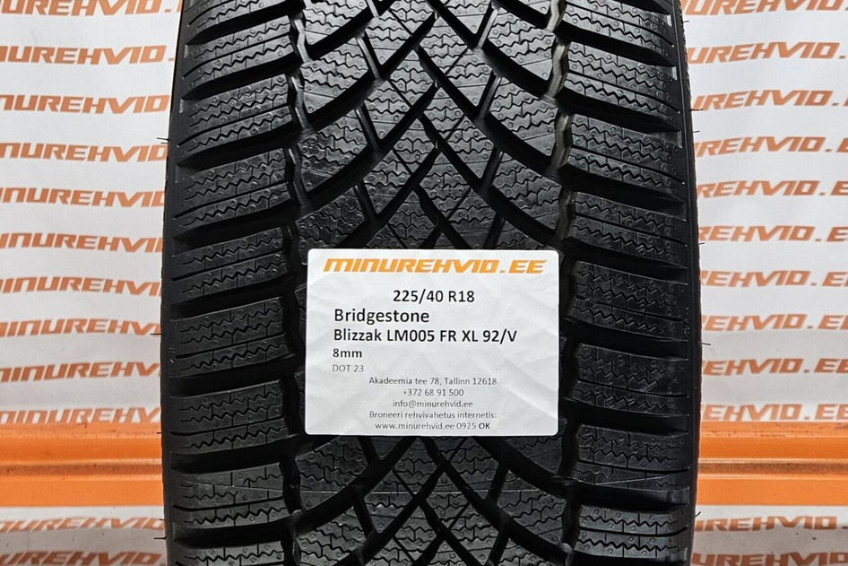 Used studless winter tire 225/40R18 Bridgestone Blizzak LM005 FR XL 92/V