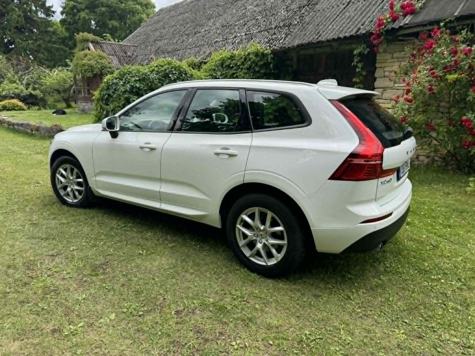 Volvo XC60 2020, photo 3/10