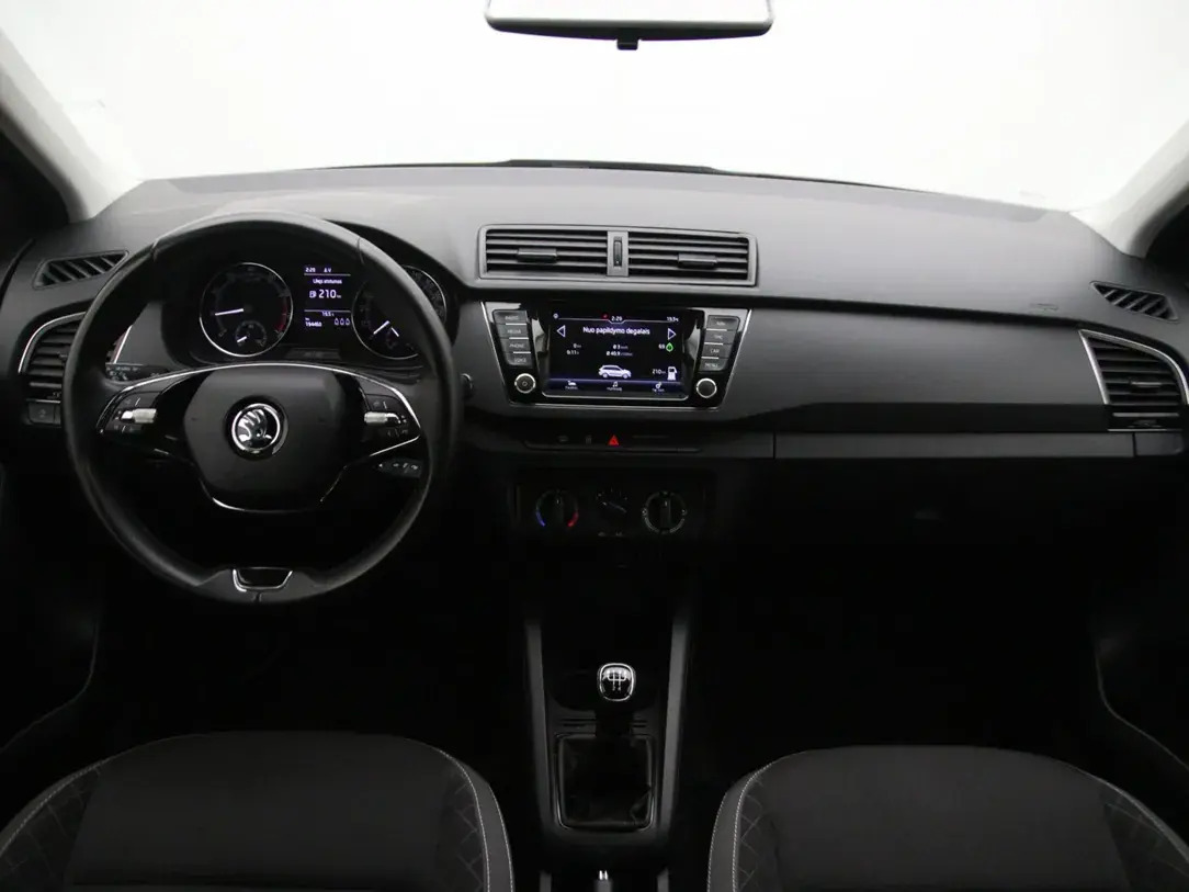 Škoda Fabia 2021, photo 2/31