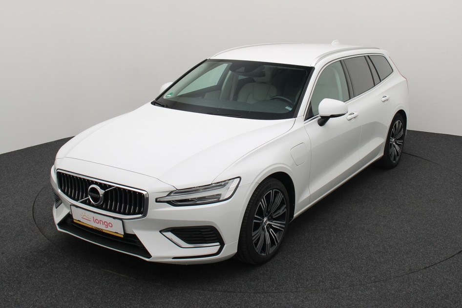 Volvo V60, 2022, 2.0, 250 kW, plug-in hybrid (petrol/electric), automatic, four-wheel drive