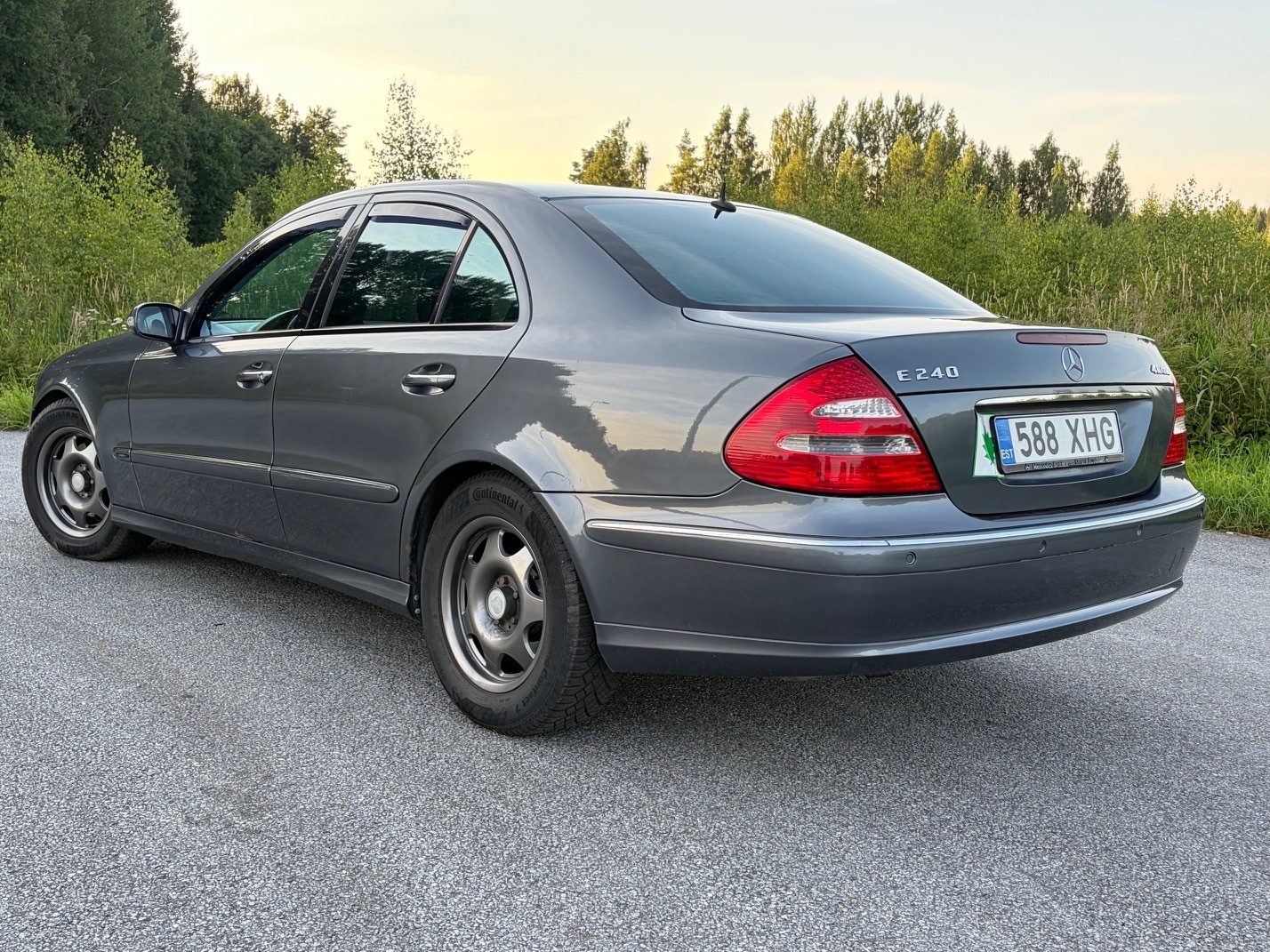 Mercedes-Benz E 240 2005, kuva 4/13