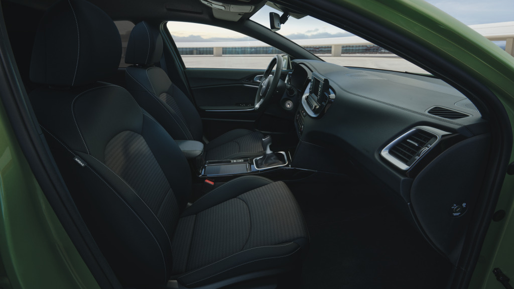 Kia XCeed 2024, photo 2/3