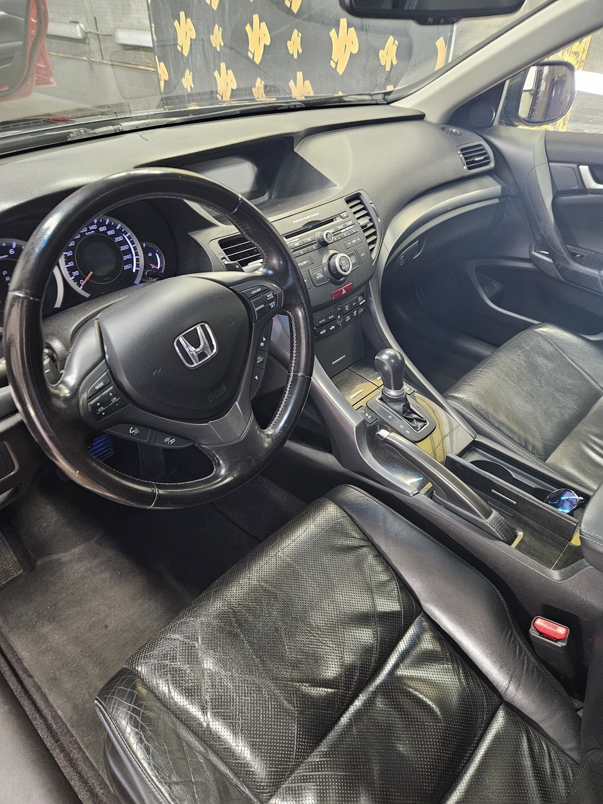 Honda Accord 2011, kuva 4/6