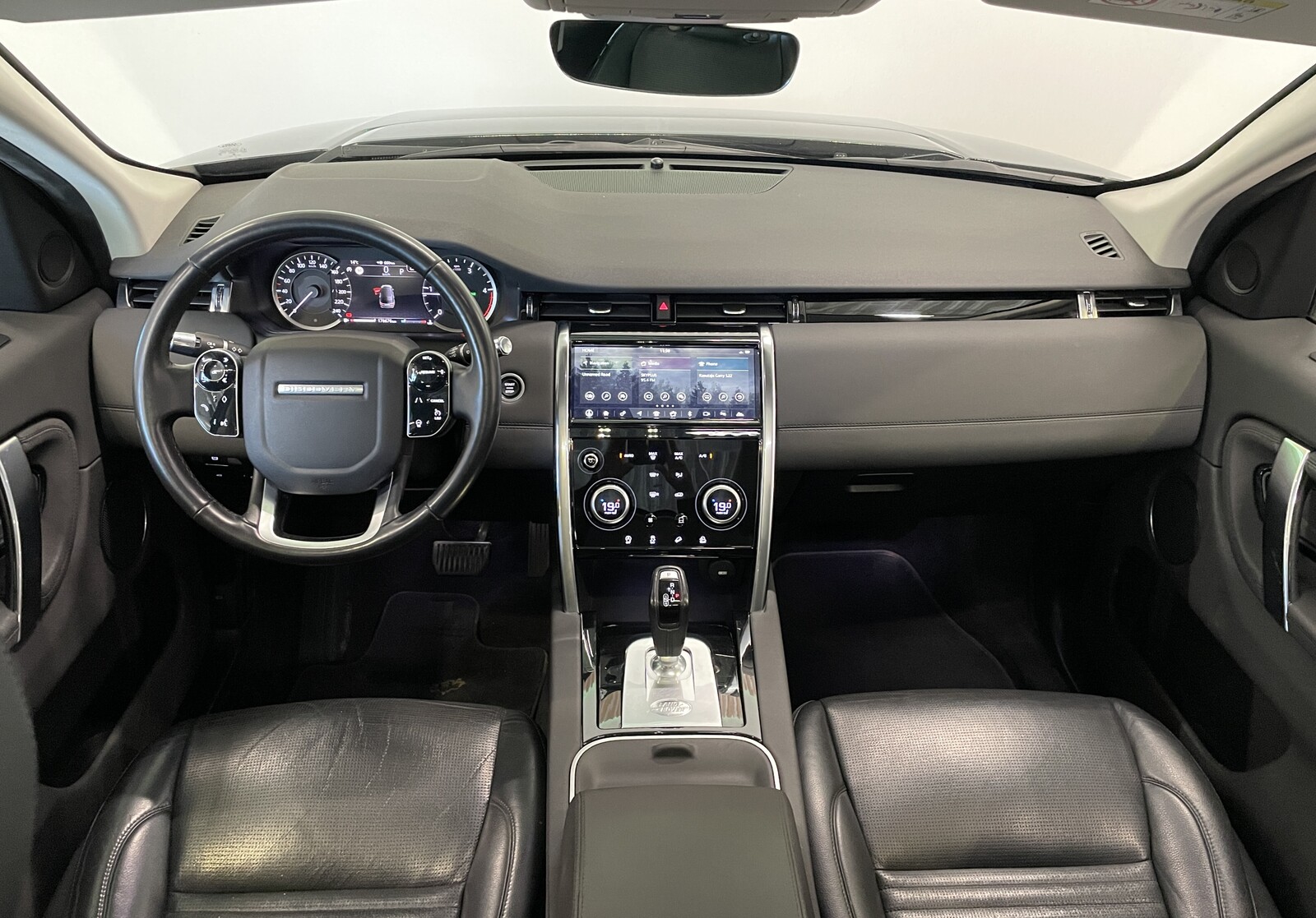 Land Rover Discovery Sport 2020, photo 5/18
