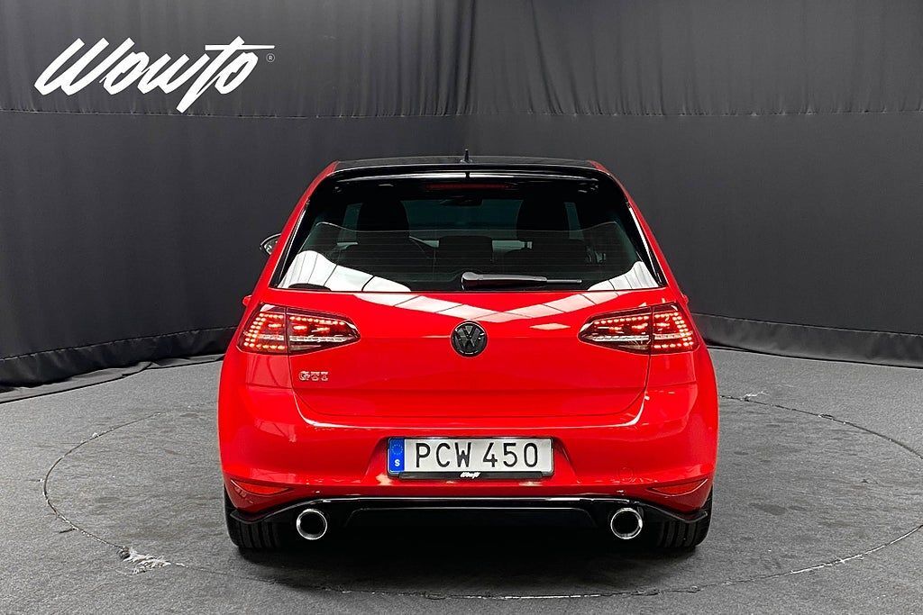 Volkswagen Golf 2016, photo 5/30