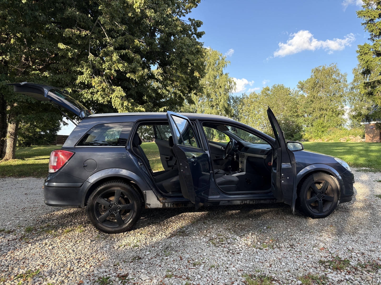 Opel Astra 2008, photo 2/11