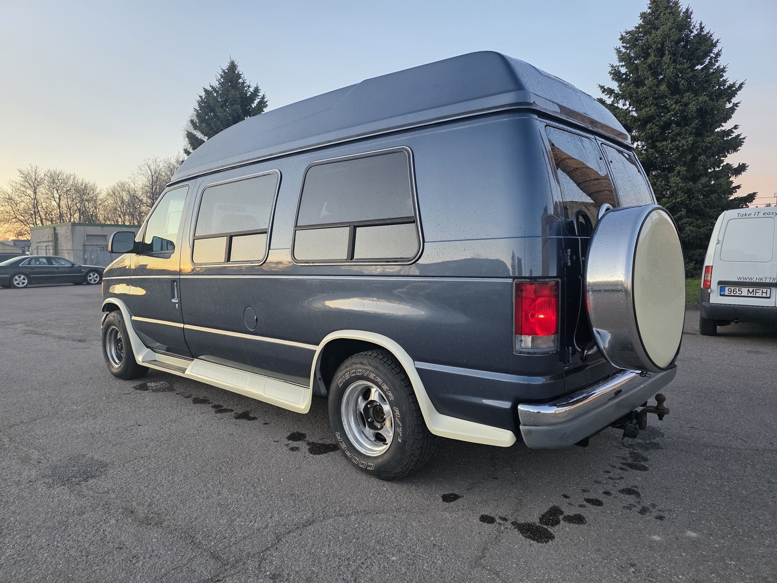 Ford Econoline 1997, kuva 3/13