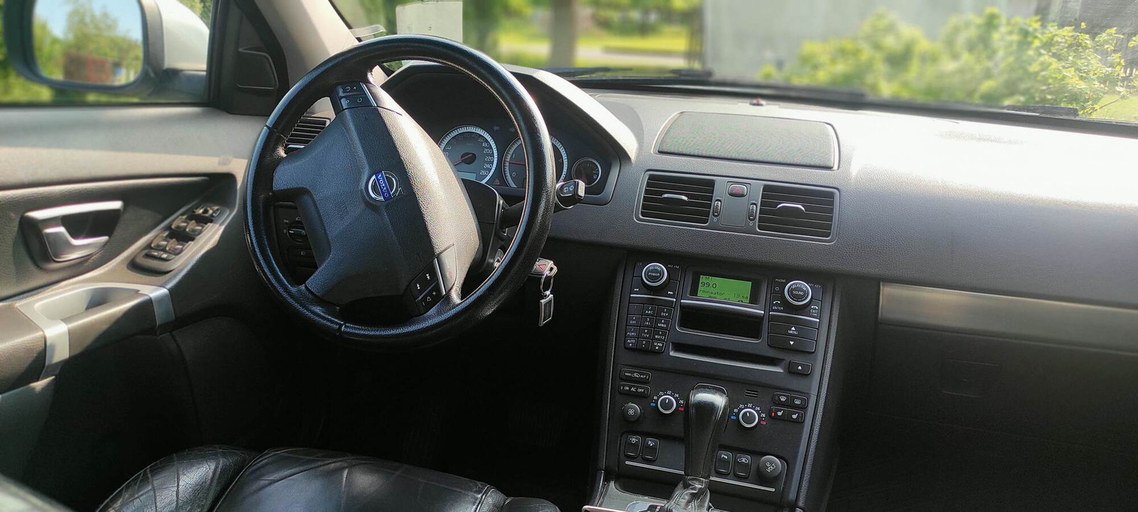 Volvo XC90 2011, photo 7/9