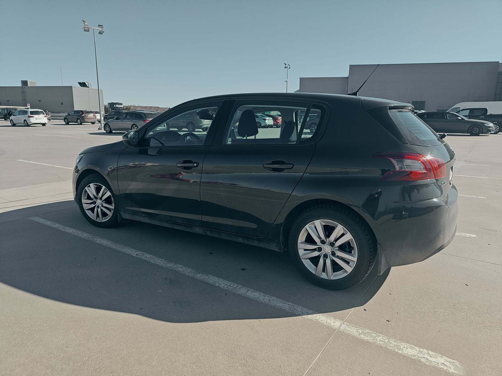 Peugeot 308 2020, photo 5/9