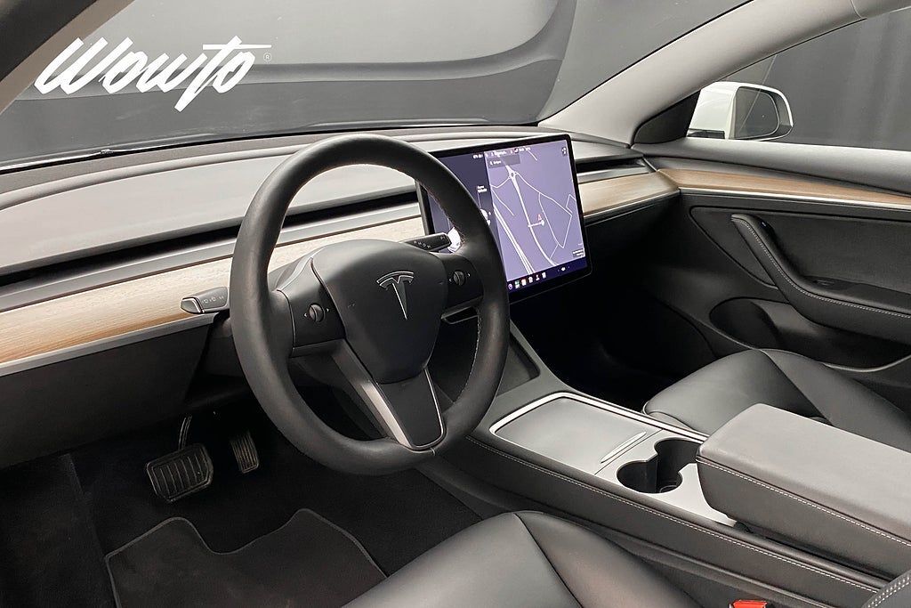 Tesla Model 3 2023, photo 6/21
