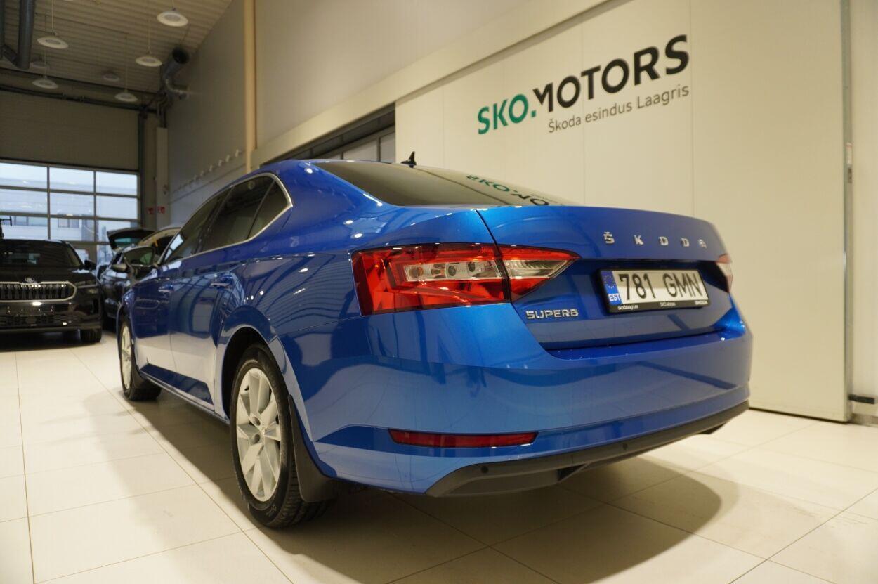 Škoda Superb 2024, photo 2/23