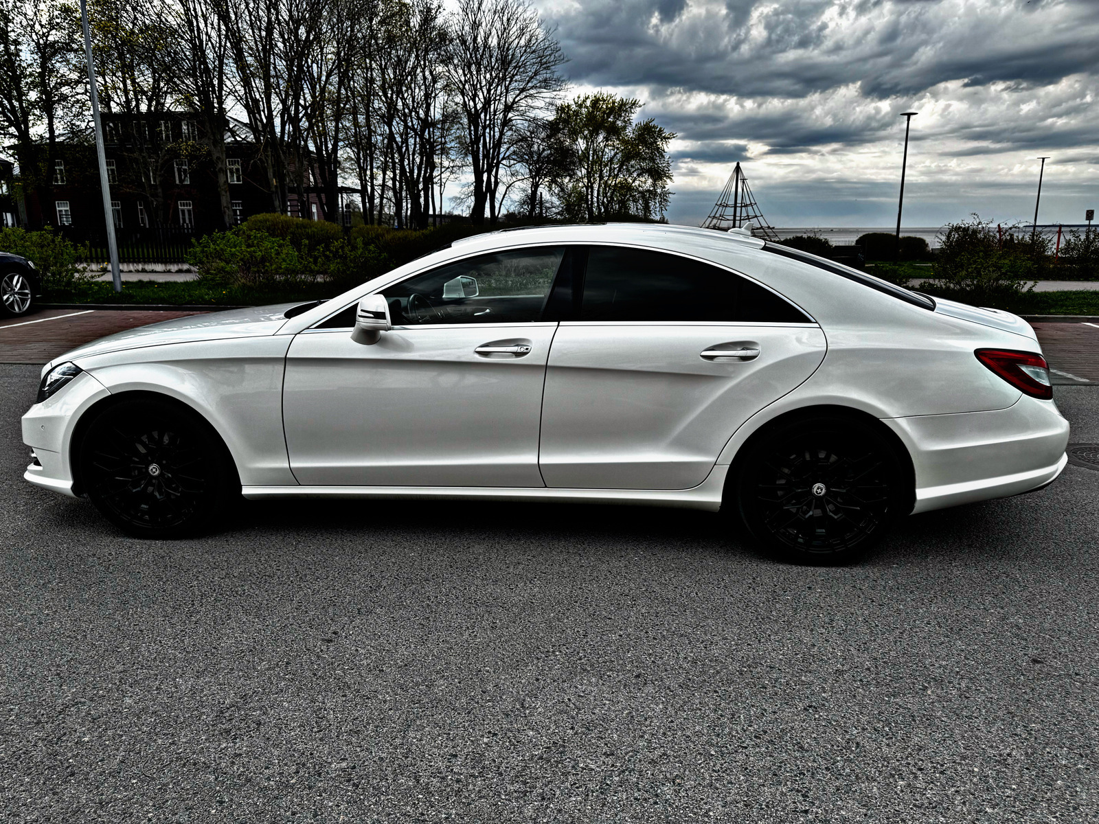 Mercedes-Benz CLS 350 2012, kuva 4/10