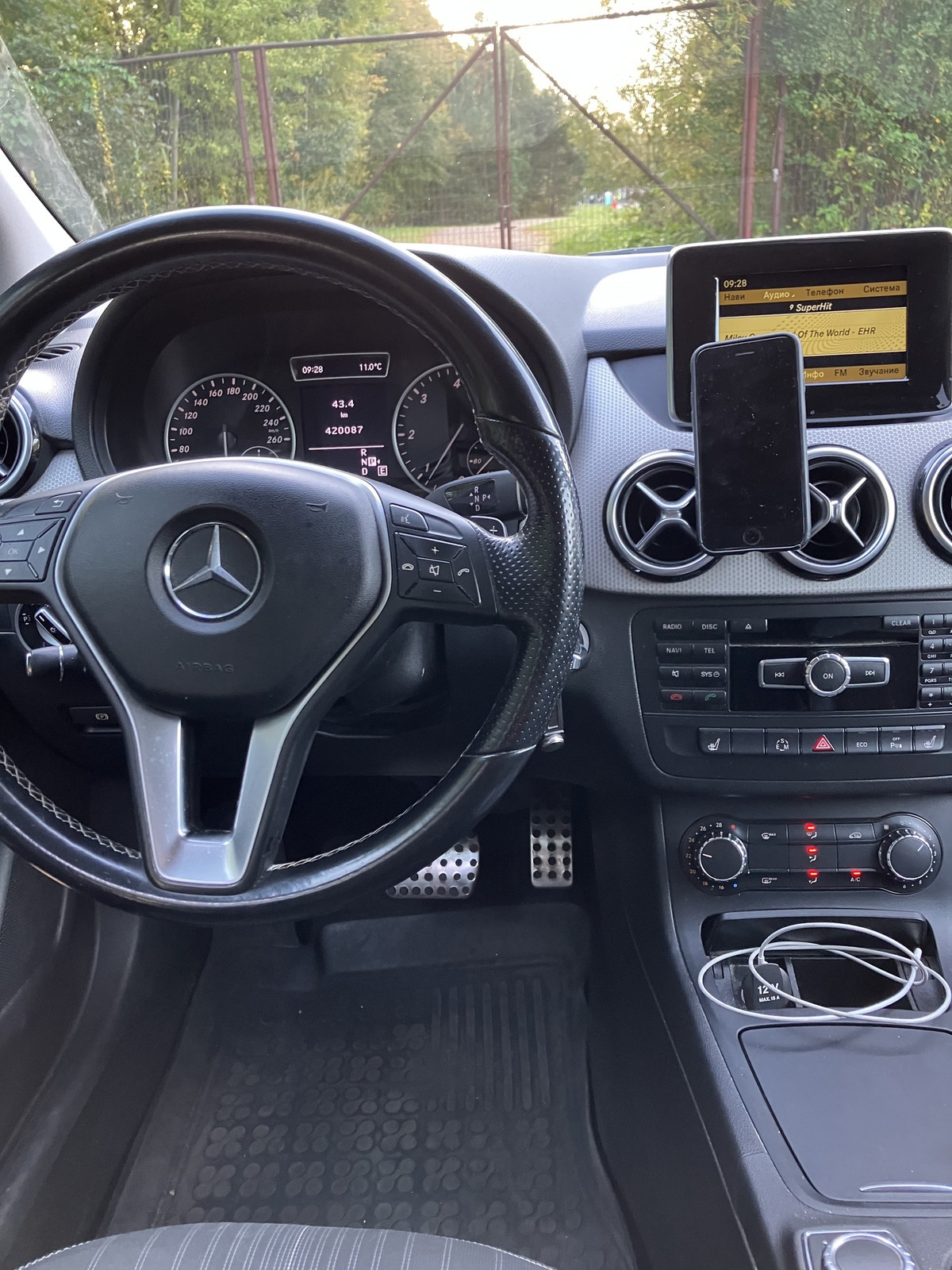 Mercedes-Benz B 180 2012, kuva 7/9