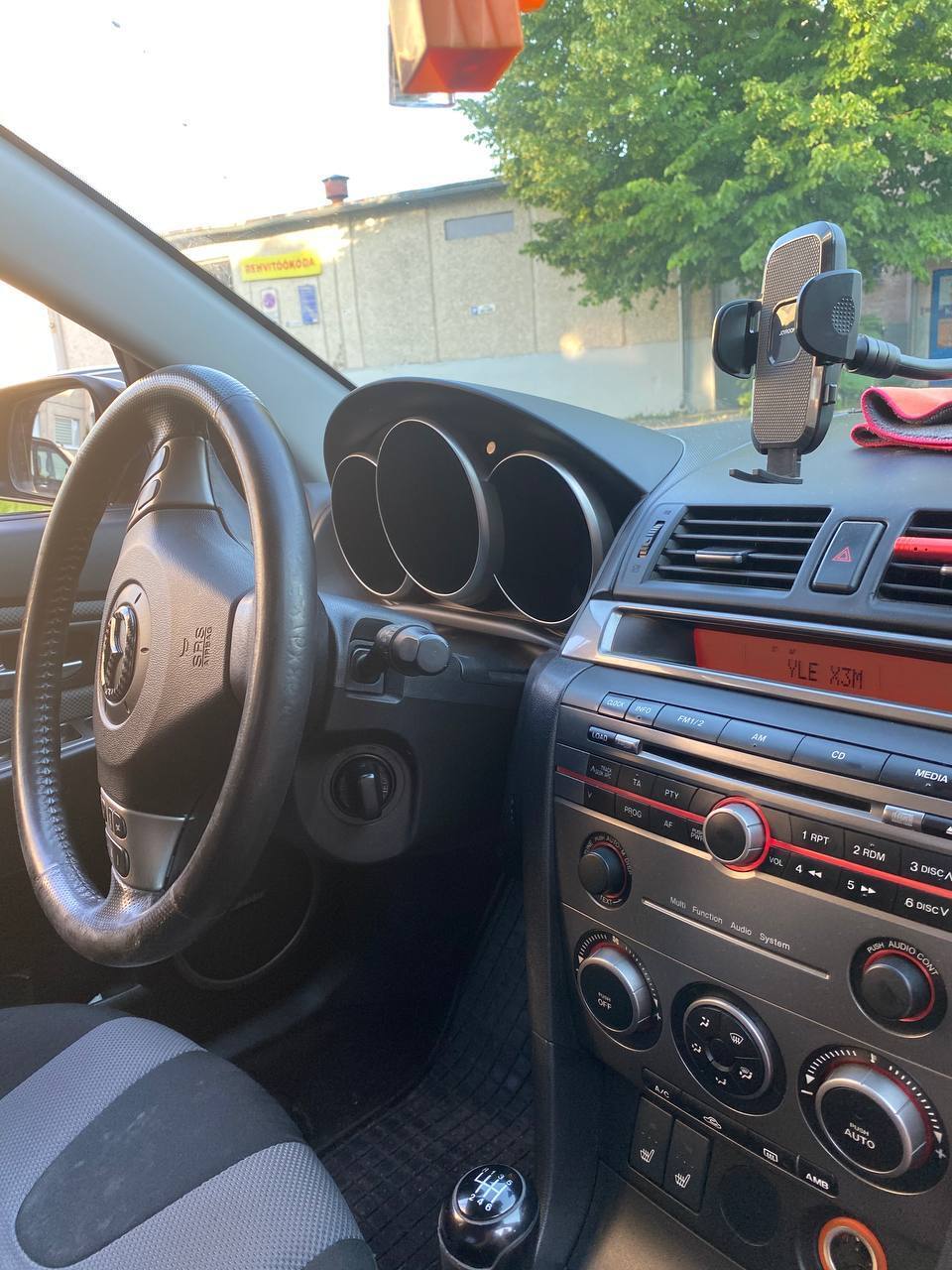 Mazda 3 2007, photo 3/5
