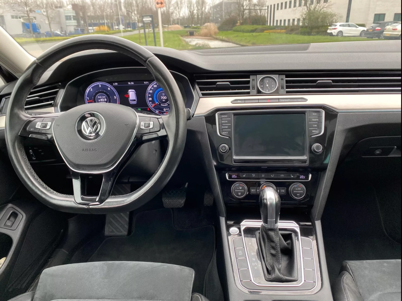 Volkswagen Passat 2017, photo 6/10