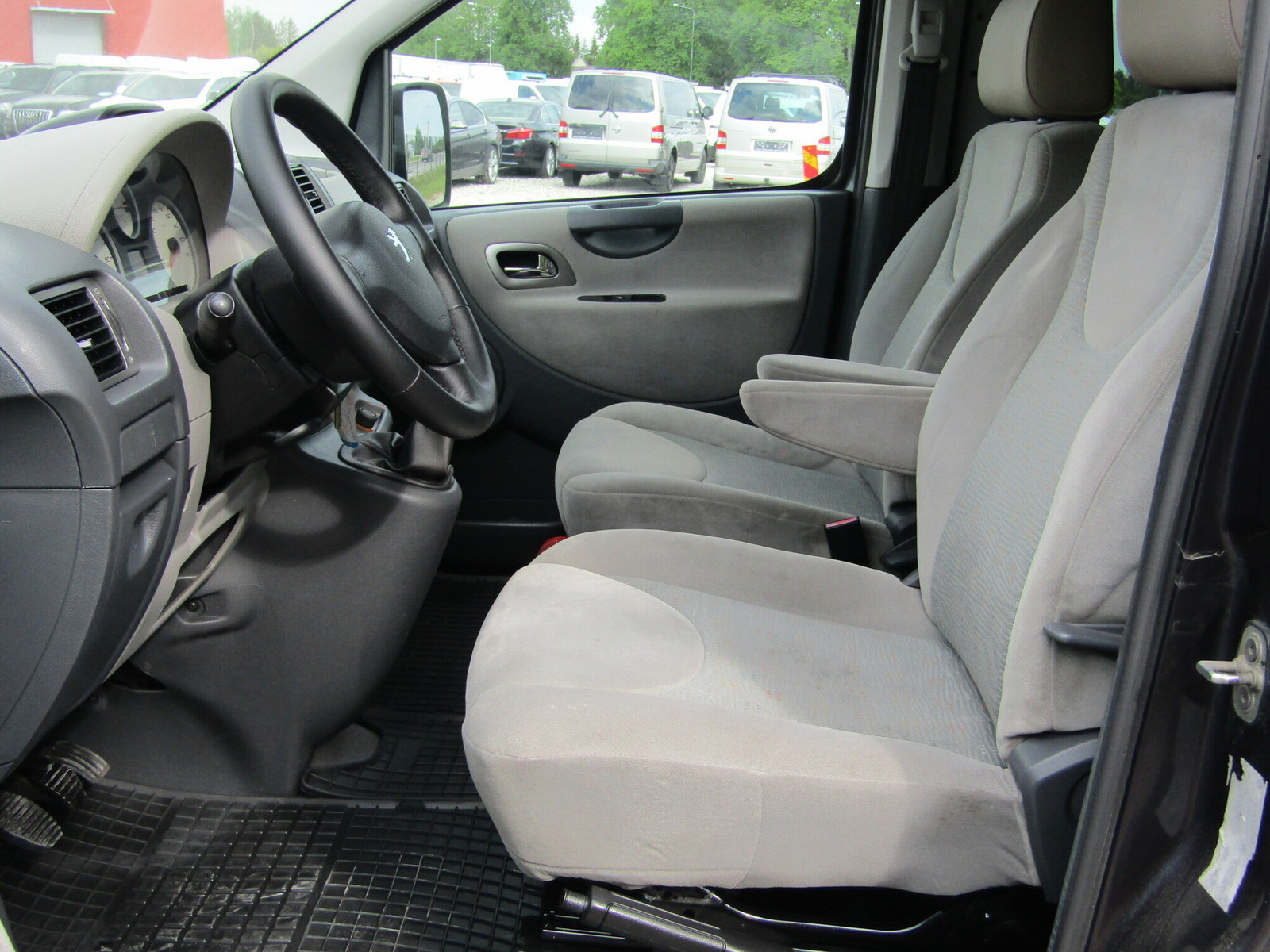 Peugeot Expert 2010, kuva 7/13