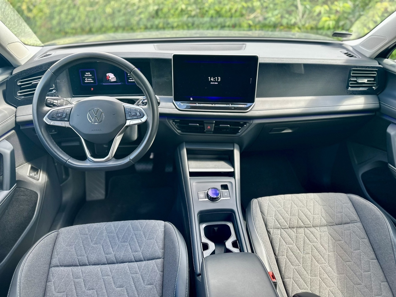 Volkswagen Tiguan 2024, photo 5/20