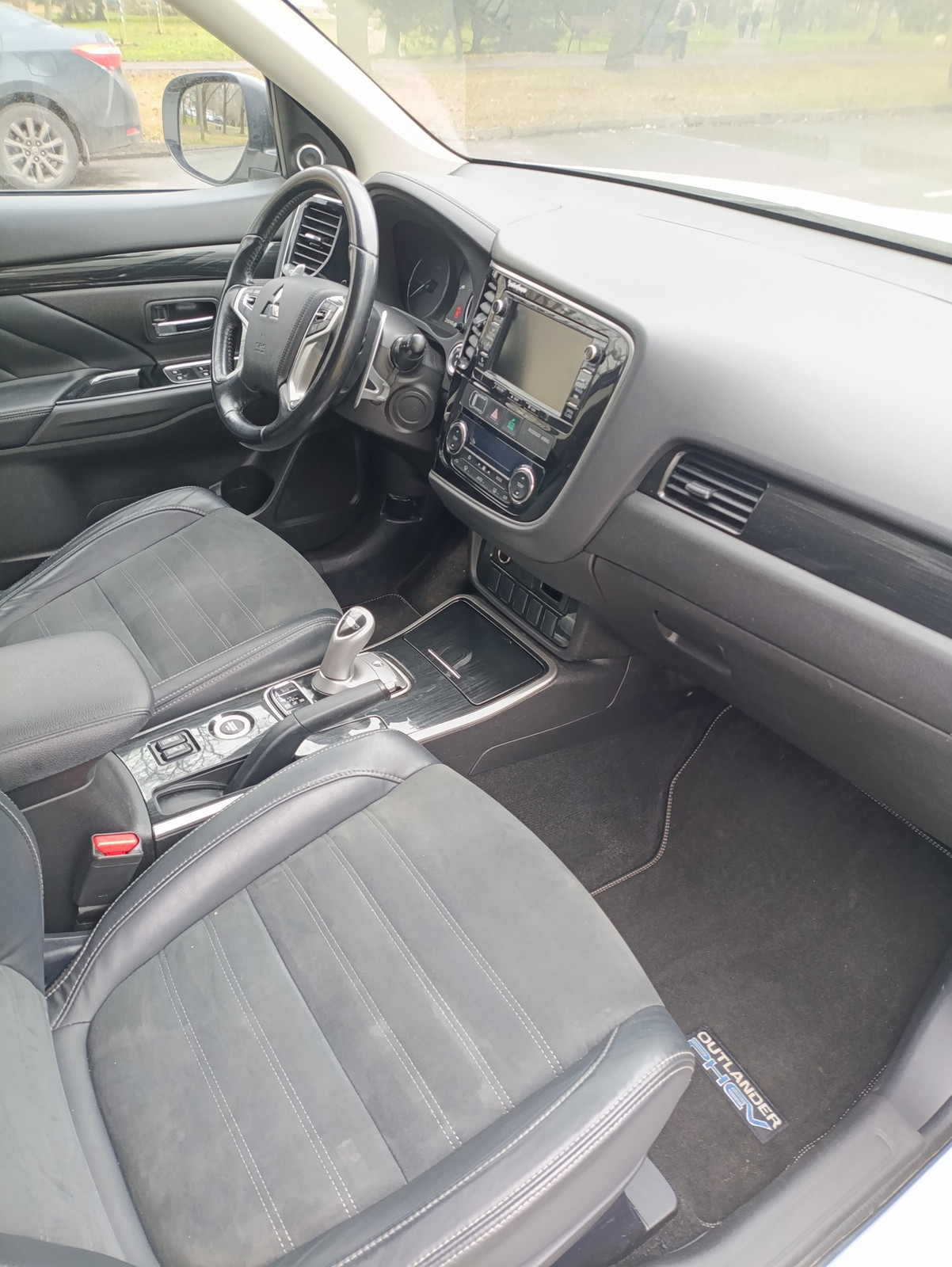 Mitsubishi Outlander 2015, kuva 6/10