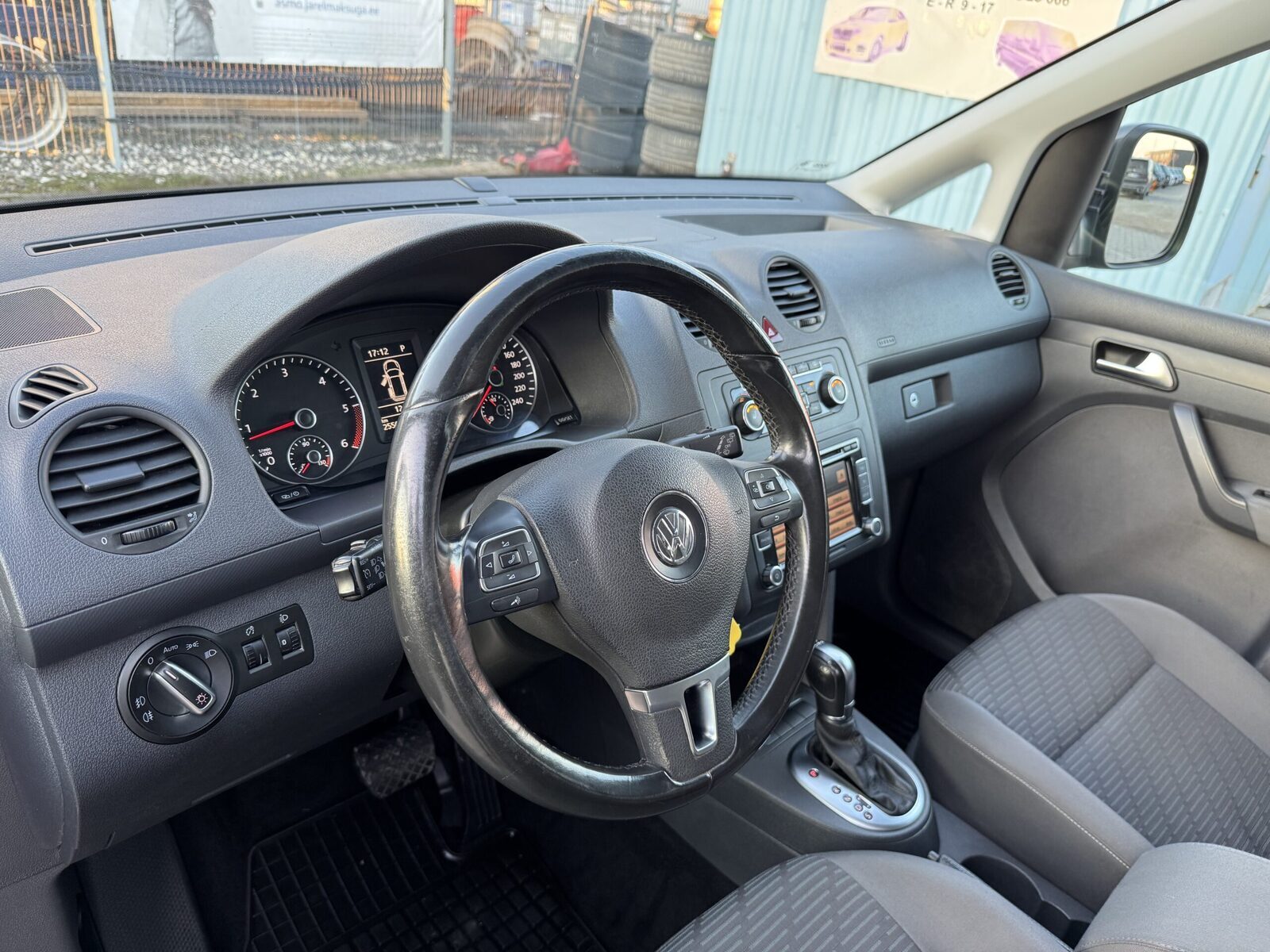 Volkswagen Caddy 2013, photo 4/11