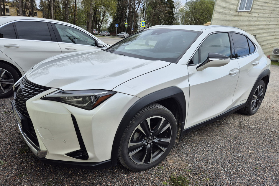 Lexus UX 250, 2019, 2.0, 112 kW, гибрид (бензин/электричество), автомат, полный привод