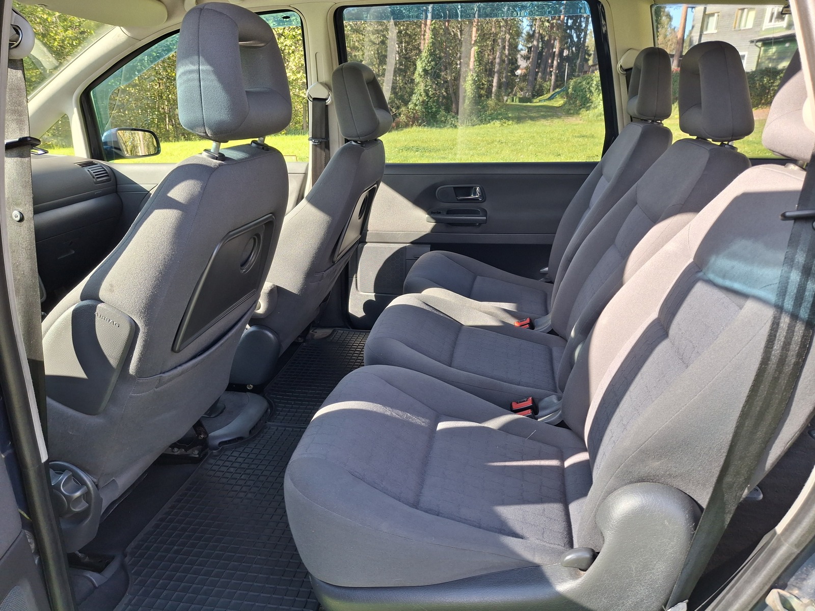 SEAT Alhambra 1.9 85kW 2005, photo 7/11