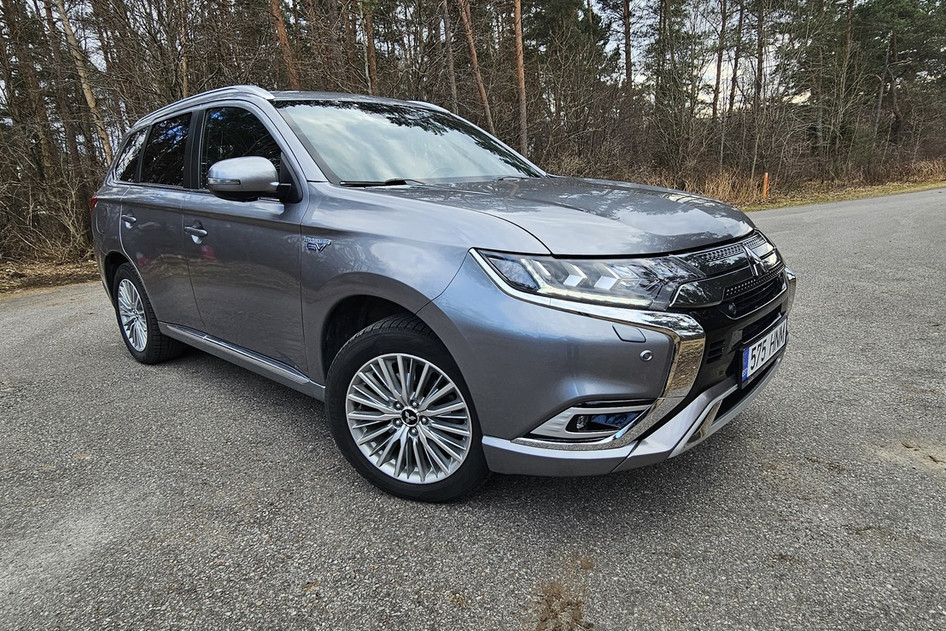Mitsubishi Outlander, 2020, 2.4, 99 kW, pistikhübriid (bensiin/elekter), automaat, nelikvedu