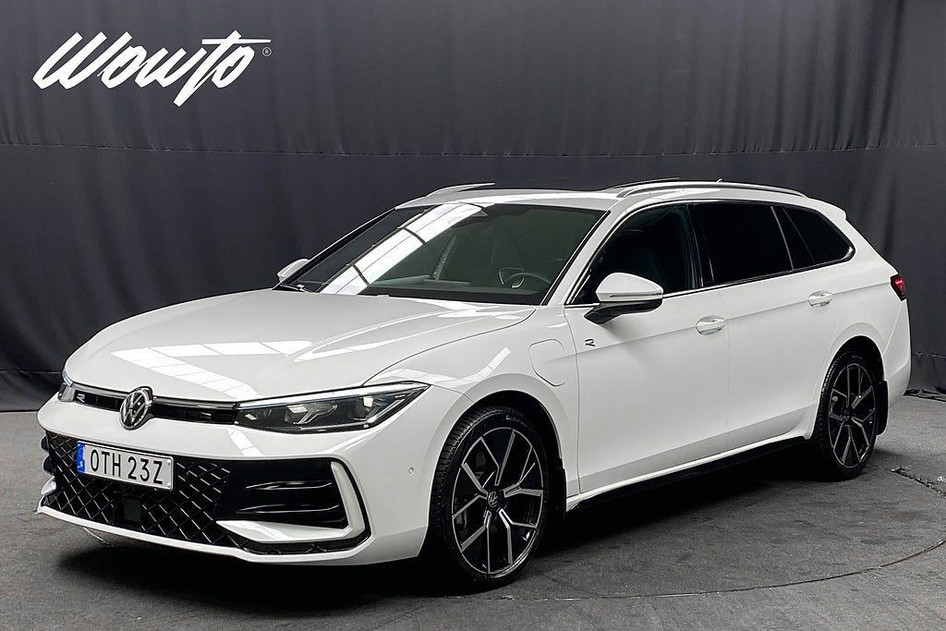 Volkswagen Passat, 2025, 1.5, 200 kW, hybrid (petrol/electric), automatic, four-wheel drive