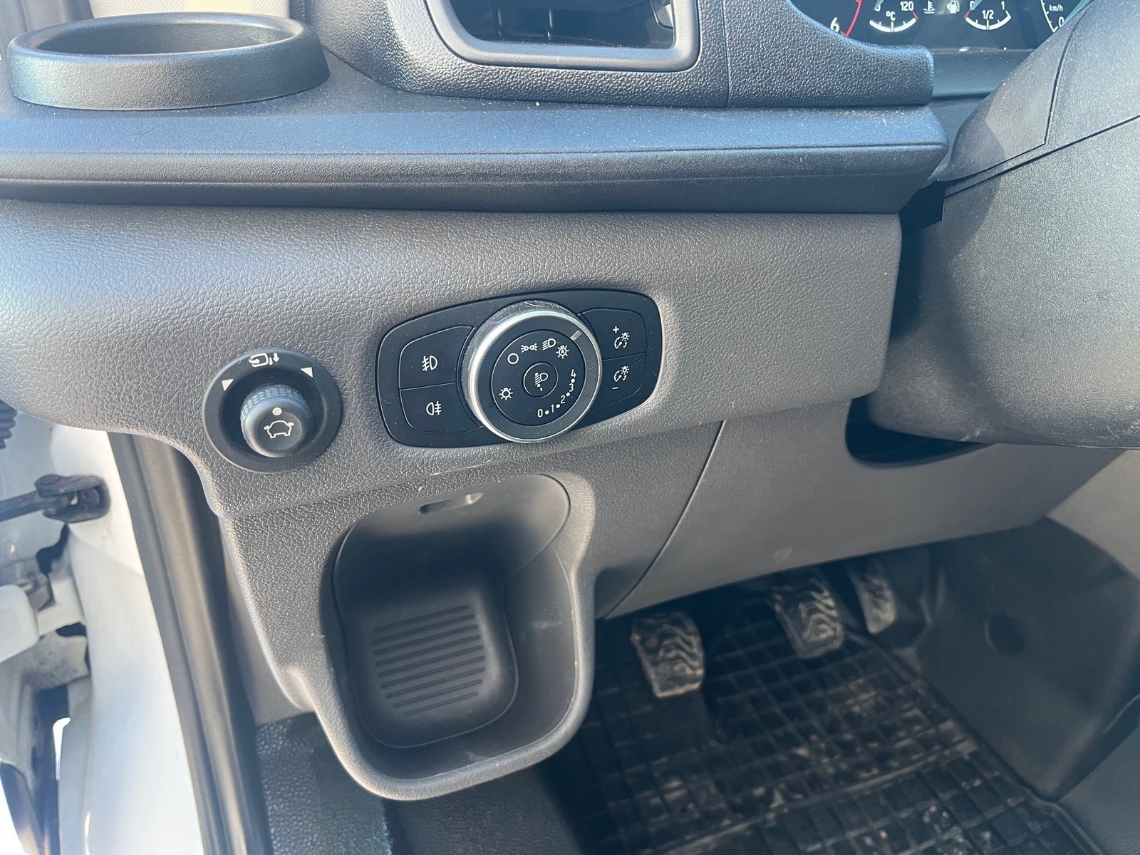 Ford Transit 2021, kuva 3/11