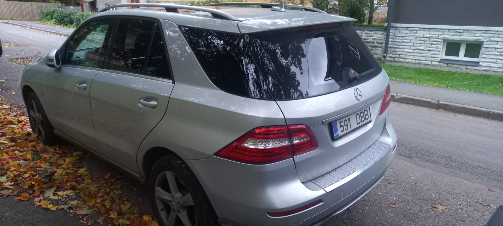 Mercedes-Benz ML 350 2012, kuva 3/3