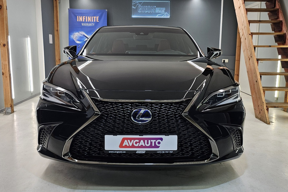 Lexus ES 300, 2022, 2.5, 131 kW, hybrid (petrol/electric), automatic, front-wheel drive