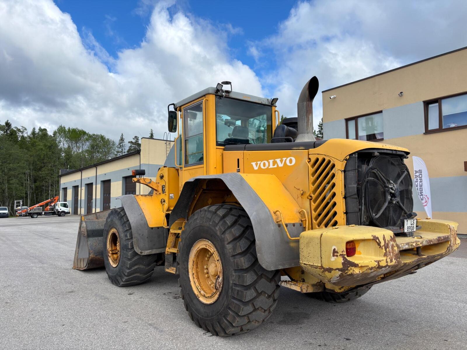 Volvo L110E, photo 7/20