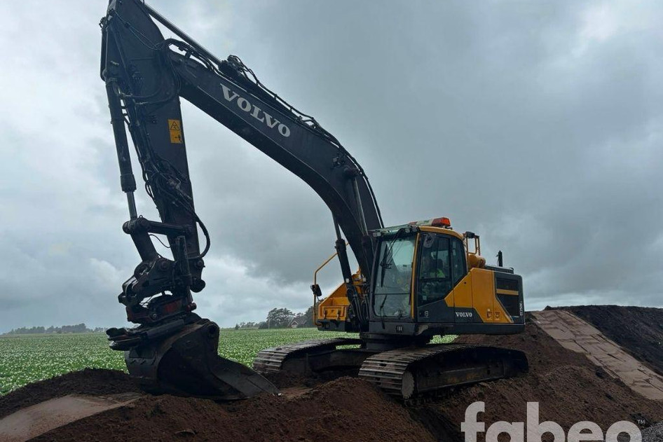 Volvo EC250EL, 160 kW, дизель