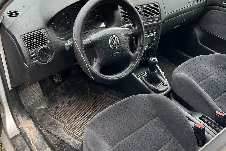 Volkswagen Golf, 1998, 1.6, 74 kW, petrol, manual, front-wheel drive