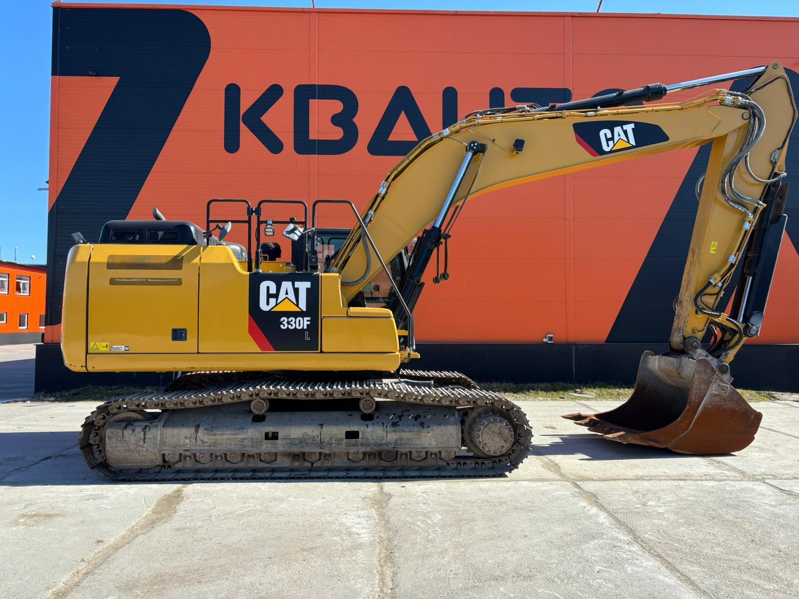 Caterpillar 330 FL, kuva 5/26