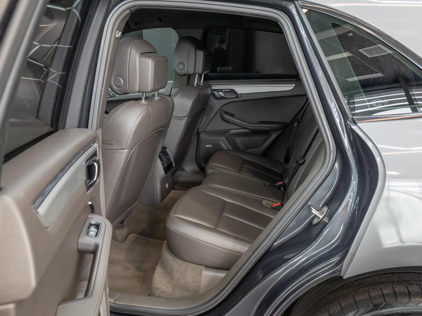Porsche Macan 2016, photo 7/14