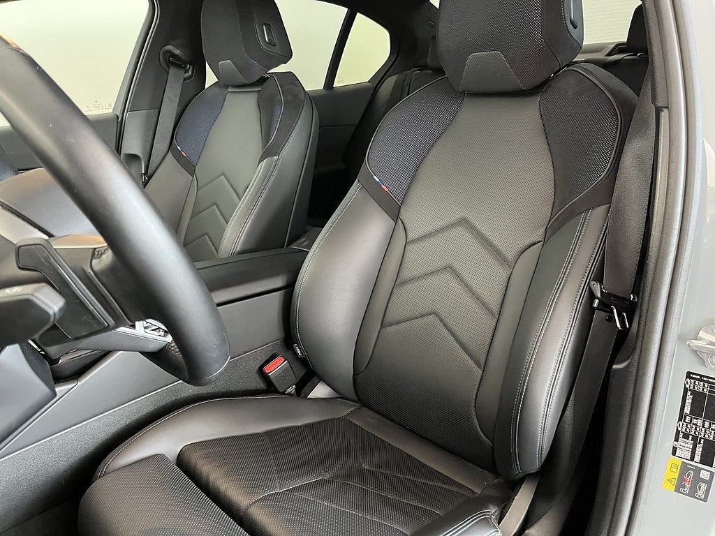 BMW i5 2024, photo 7/10