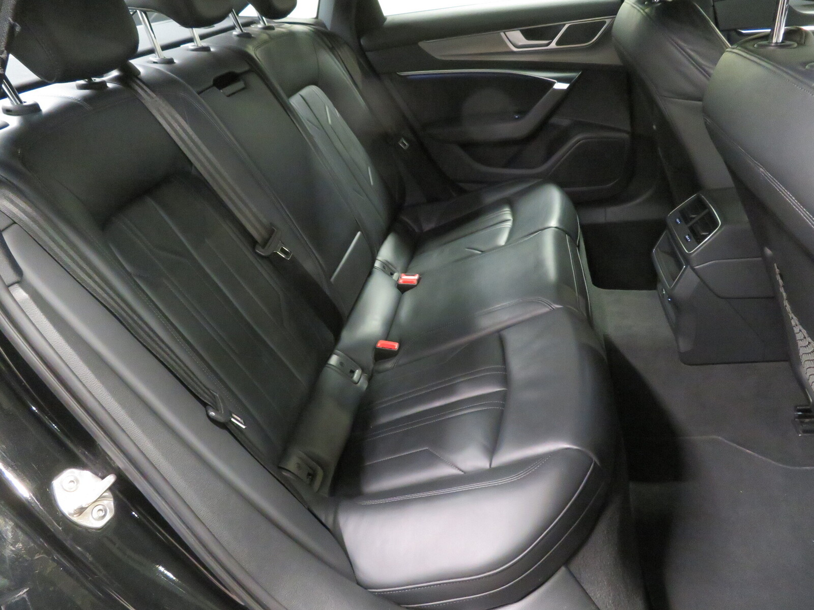 Audi A6 2019, photo 5/10