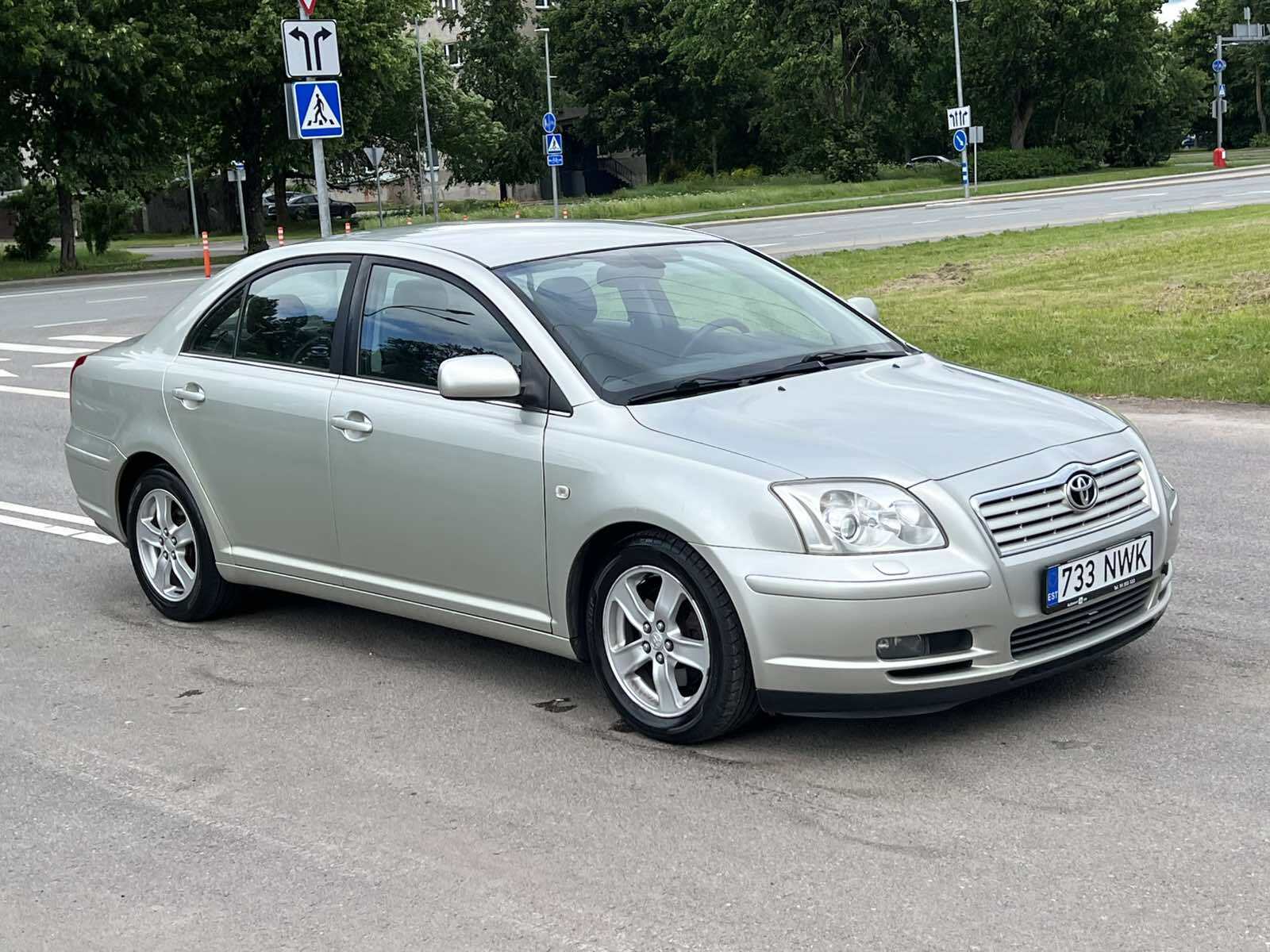 Toyota Avensis 2006, photo 2/10