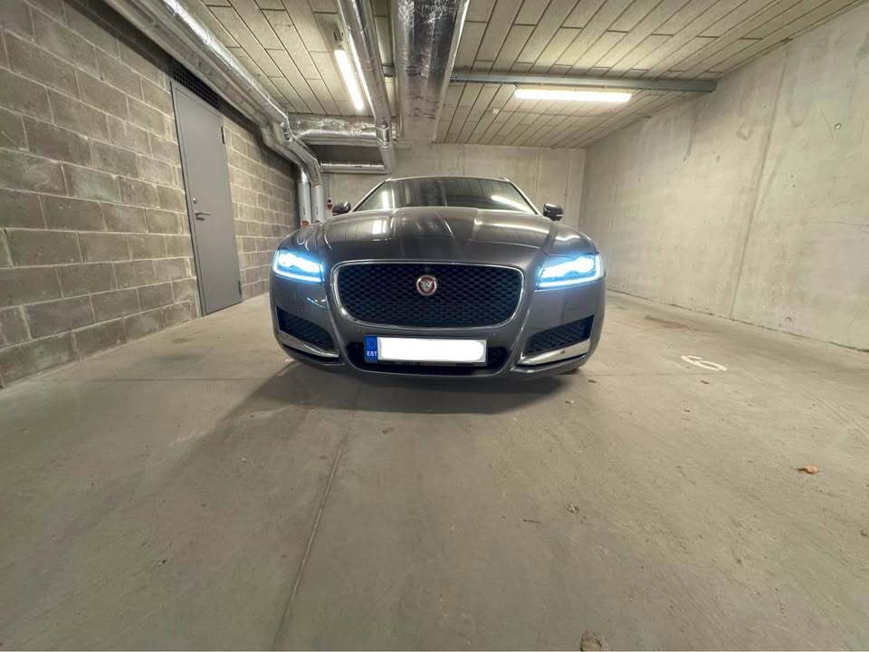Jaguar XF 2017, photo 3/10