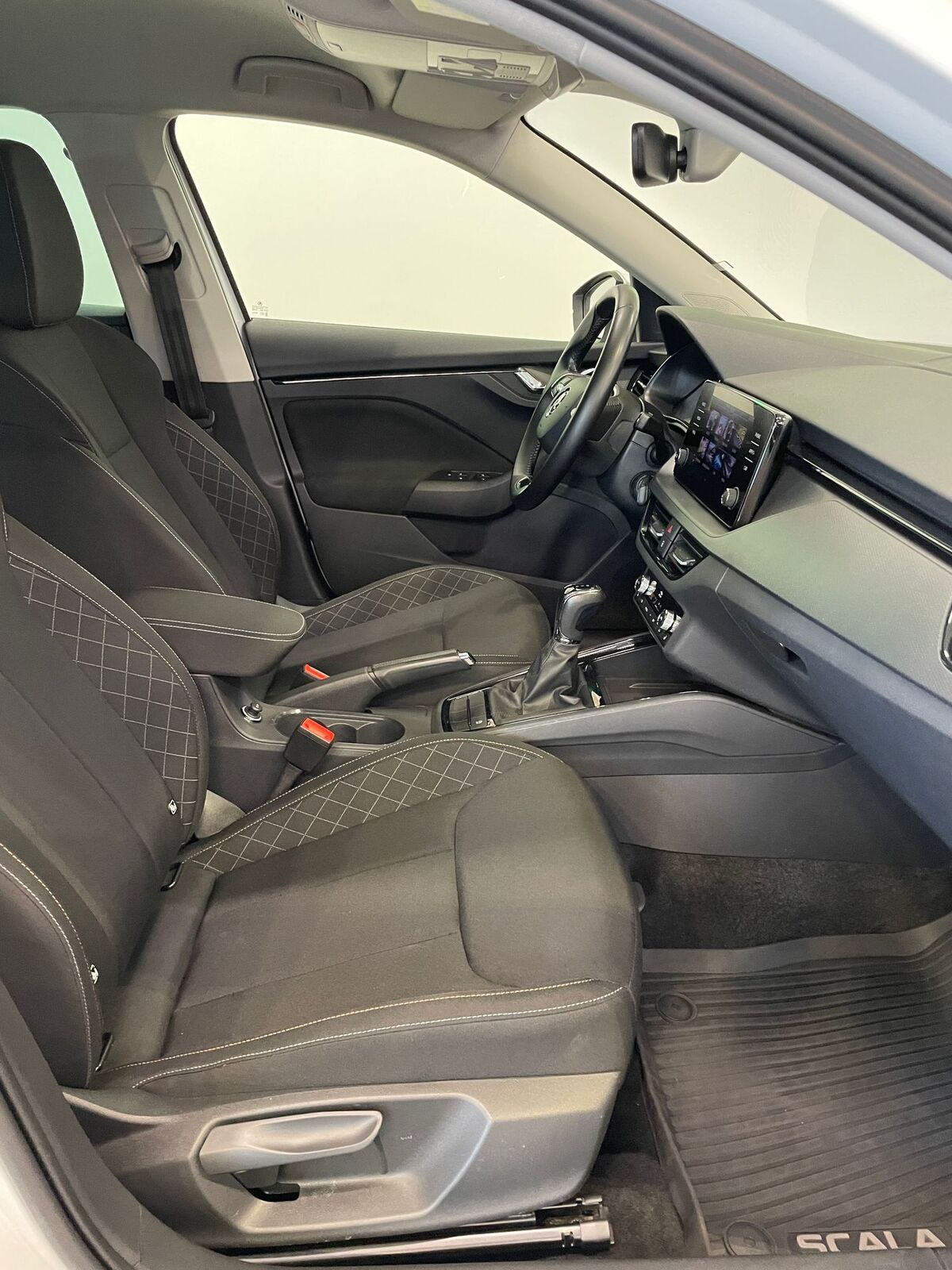 Škoda Scala 2022, photo 6/22