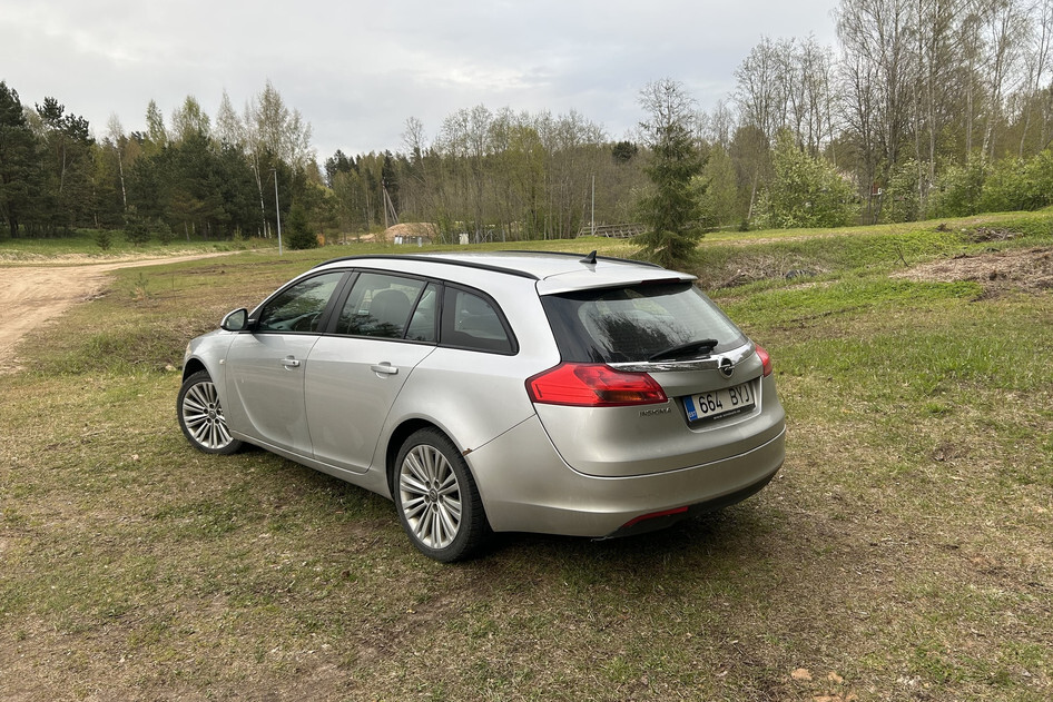 Opel Insignia, 2010, 2.0, 96 kW, diesel, manual, front-wheel drive