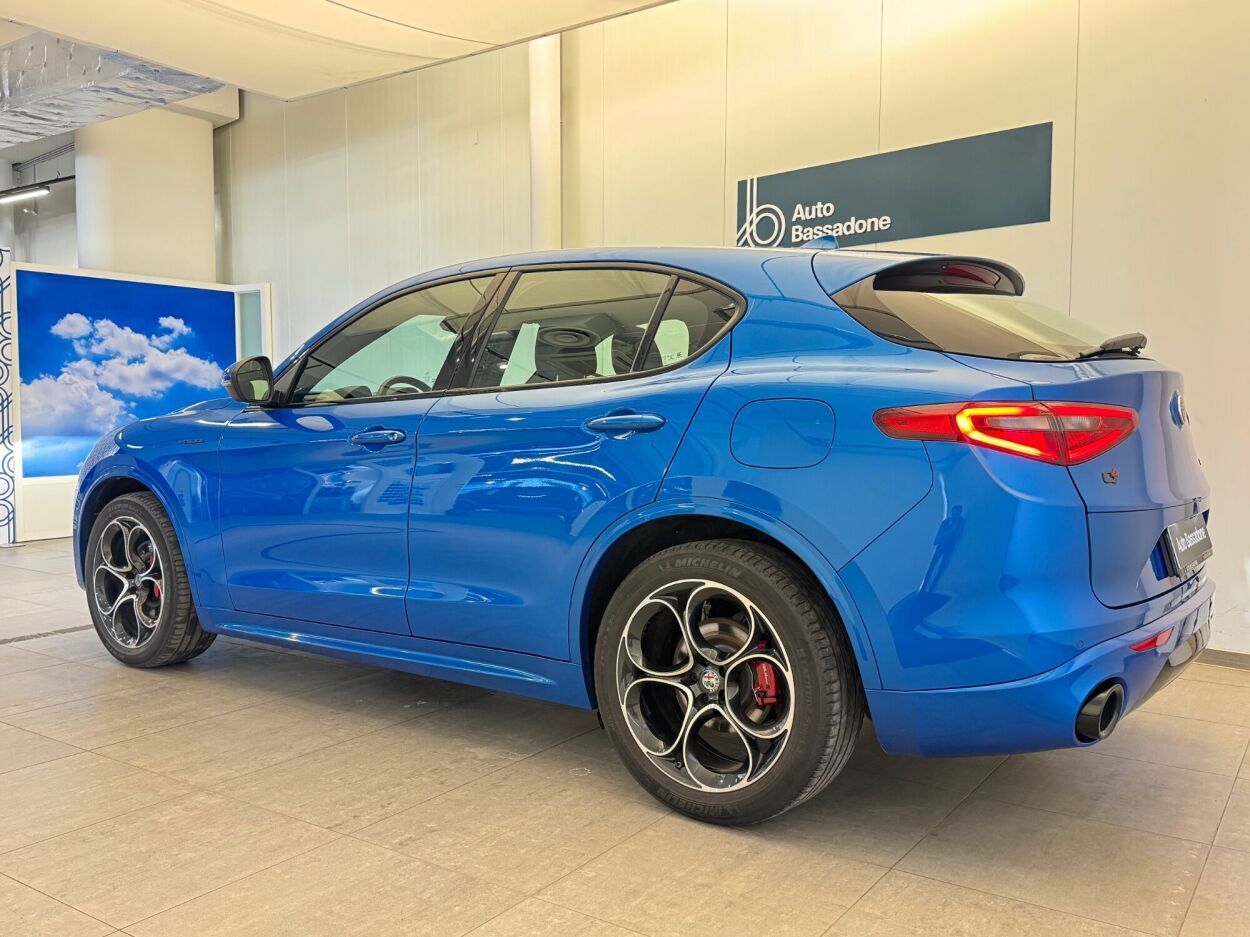 Alfa Romeo Stelvio 2020, photo 4/10